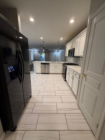 1945 E Aloe Place, Chandler, AZ 85286