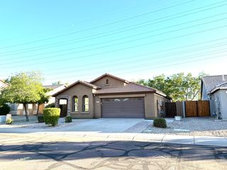 1945 E Aloe Place, Chandler, AZ 85286