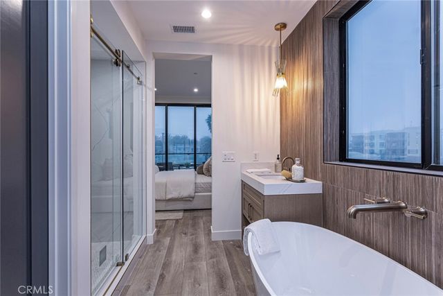 328 3rd, Huntington Beach, CA 92648