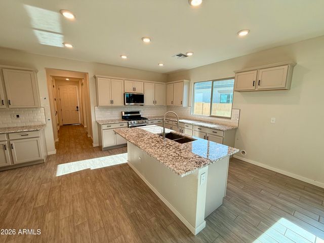 8218 N 174TH Lane, Waddell, AZ 85355