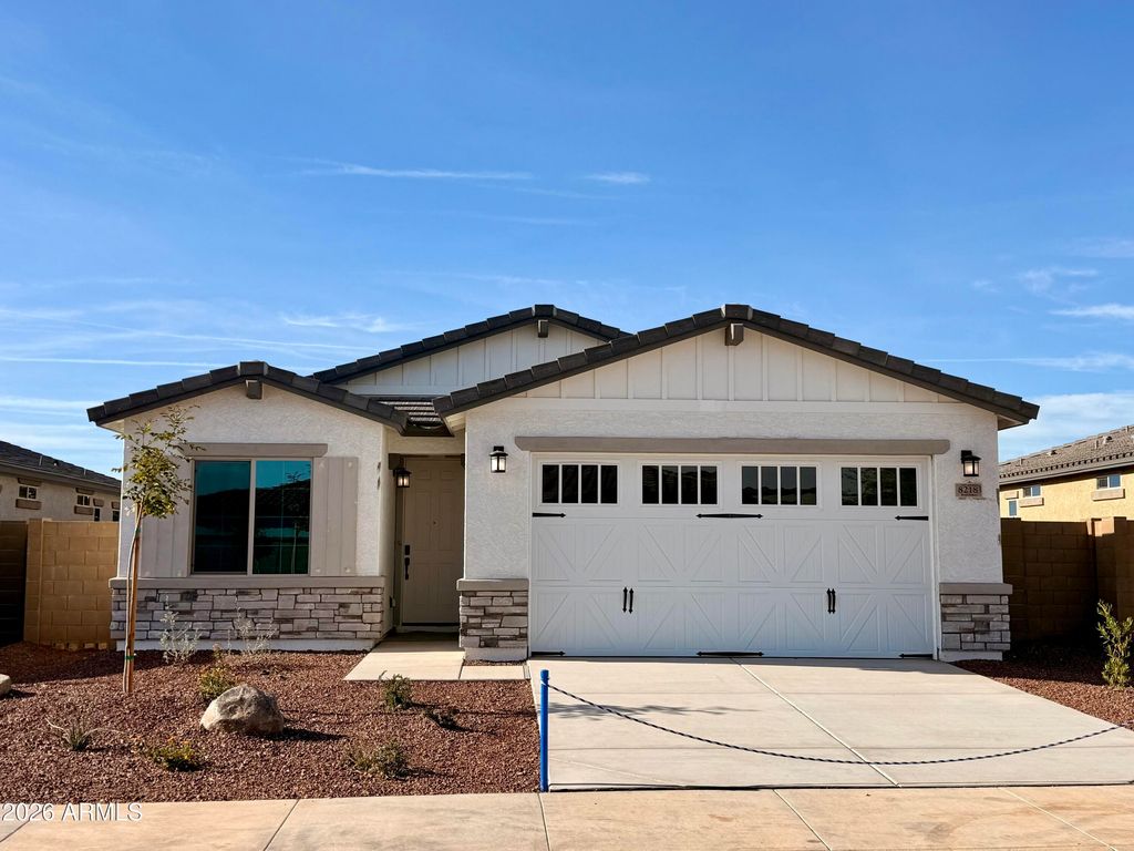 8218 N 174TH Lane, Waddell, AZ 85355