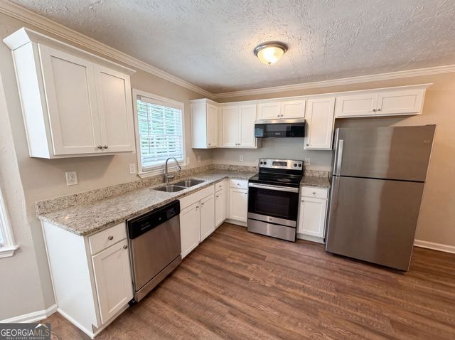 4078 Tara Court, Loganville, GA 30052