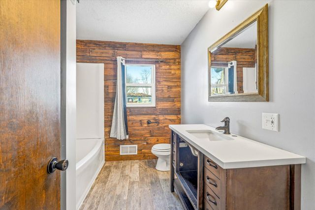 3445 Lester Avenue, Hastings, MN 55033