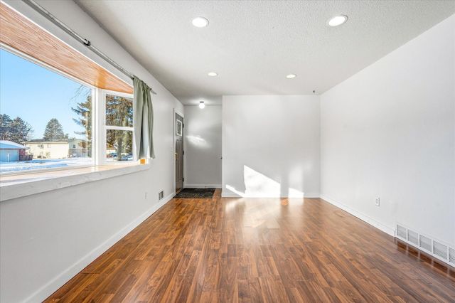 3445 Lester Avenue, Hastings, MN 55033