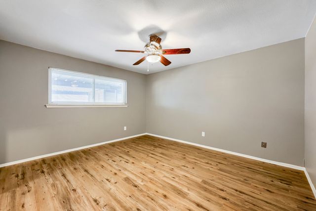 22 E Townhouse Lane 31, Grand Prairie, TX 75052
