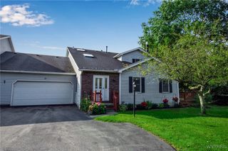 21 Stepping Stone Lane, Orchard Park, NY 14127