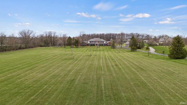 15711 Viberg Road, Leo, IN 46765