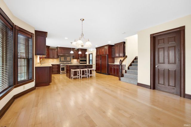 15711 Viberg Road, Leo, IN 46765