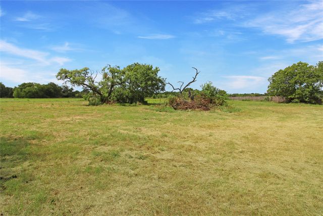 8769 S Fm 148, Scurry, TX 75158