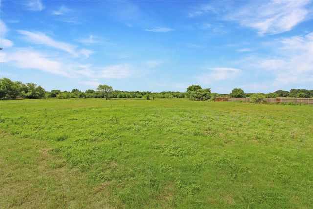 8769 S Fm 148, Scurry, TX 75158