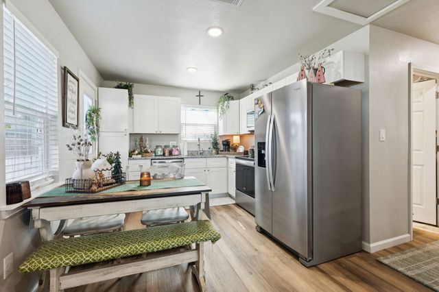 1060 E Reno Road, Reno, TX 76020