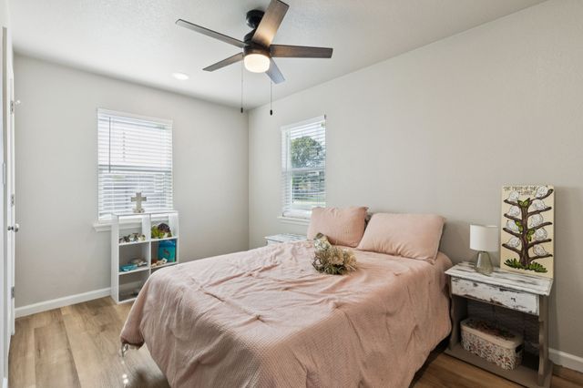 1060 E Reno Road, Reno, TX 76020