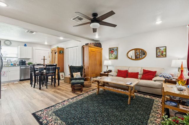 1060 E Reno Road, Reno, TX 76020