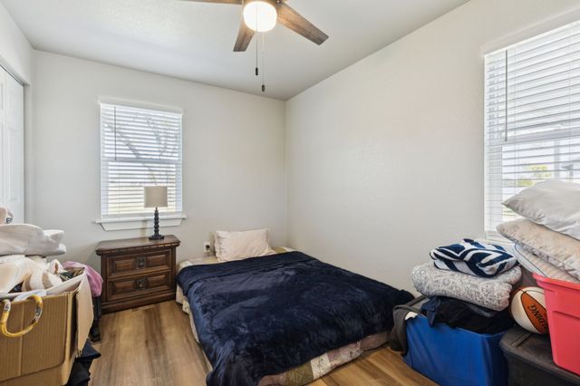 1060 E Reno Road, Reno, TX 76020