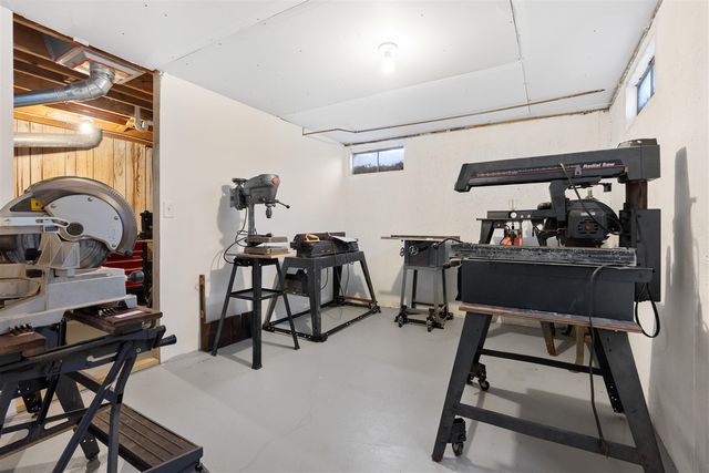 4317 Farnham Avenue, Portage, MI 49002