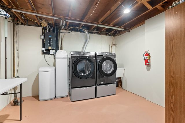 4317 Farnham Avenue, Portage, MI 49002