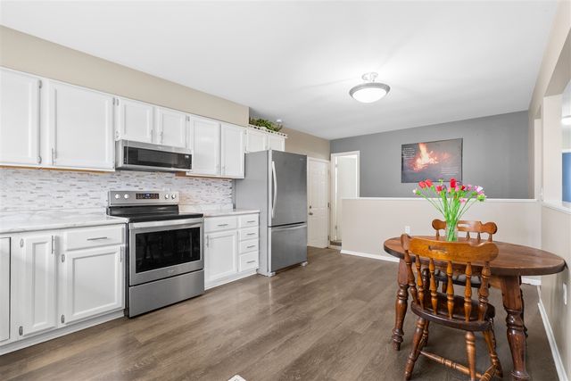 4317 Farnham Avenue, Portage, MI 49002