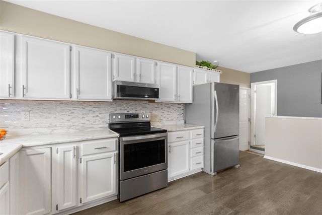 4317 Farnham Avenue, Portage, MI 49002