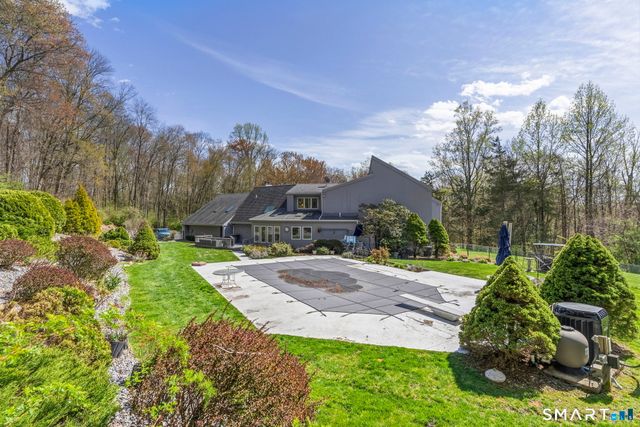 146 Lantern Park Lane South, Southbury, CT 06488