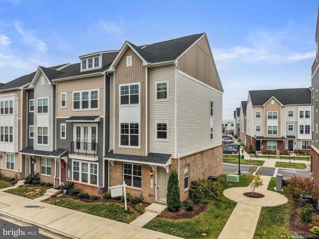 2563 GRANGEMILL LN, Frederick, MD 21701
