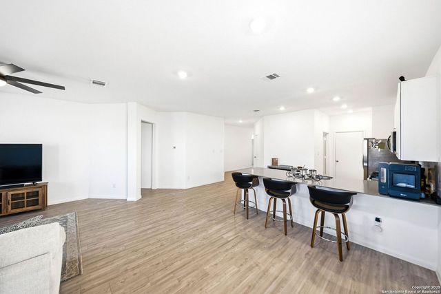 31940 Native Sun, Bulverde, TX 78163