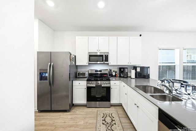 31940 Native Sun, Bulverde, TX 78163