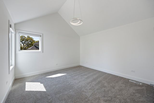 1519 Foothill Drive, Wheaton, IL 60189