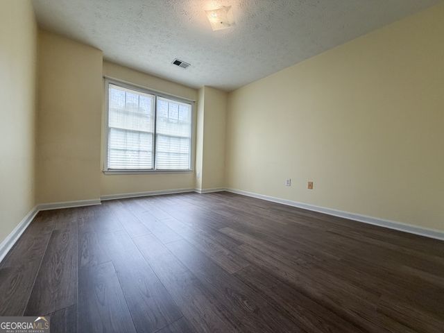 1202 Kaylyn Court NW, Kennesaw, GA 30152