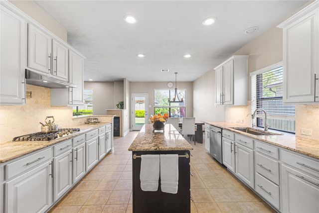 6715 Forsythe Lane, Sugar Land, TX 77479