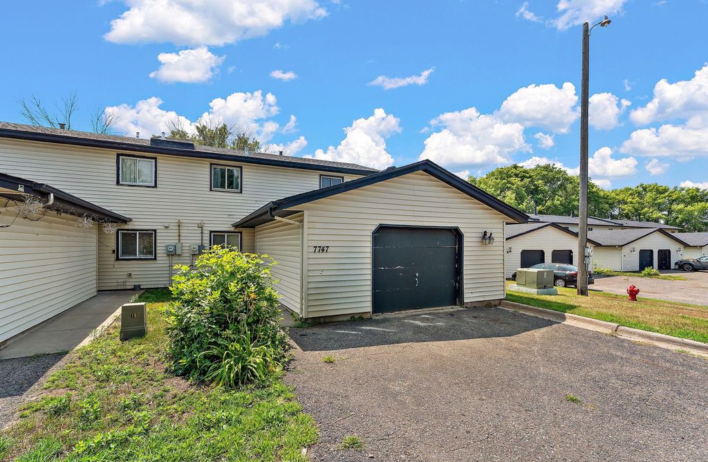 7747 89th Avenue N, Brooklyn Park, MN 55445 — photo 2