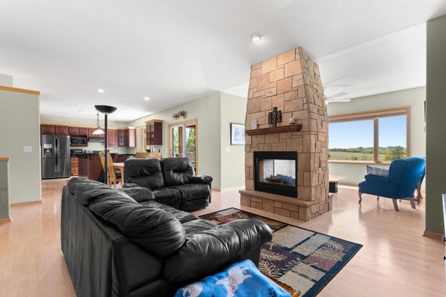 23373 616th Street, Mantorville, MN 55955