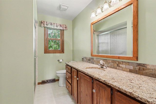 4809 40th Avenue, Hudsonville, MI 49426