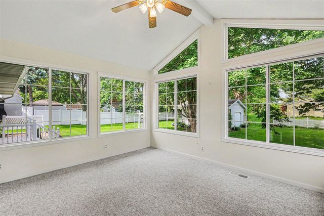 4809 40th Avenue, Hudsonville, MI 49426
