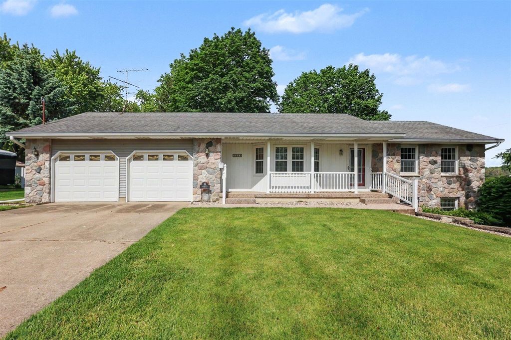 4809 40th Avenue, Hudsonville, MI 49426