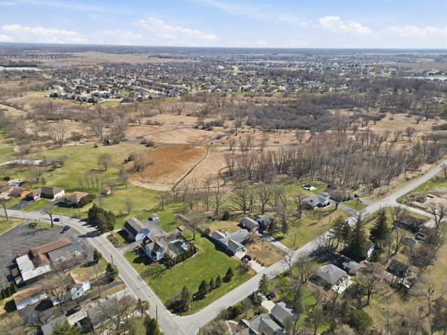 10011 W 93rd Avenue, St. John, IN 46373