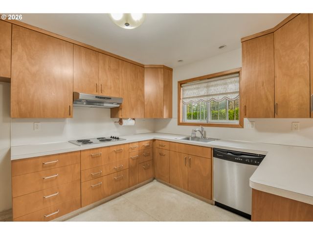 6744 Se MOLT St, Milwaukie, OR 97267