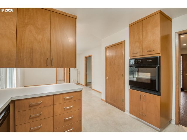 6744 Se MOLT St, Milwaukie, OR 97267