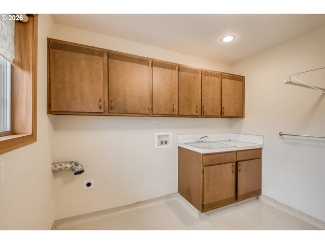 6744 Se MOLT St, Milwaukie, OR 97267