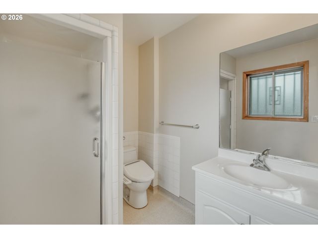 6744 Se MOLT St, Milwaukie, OR 97267