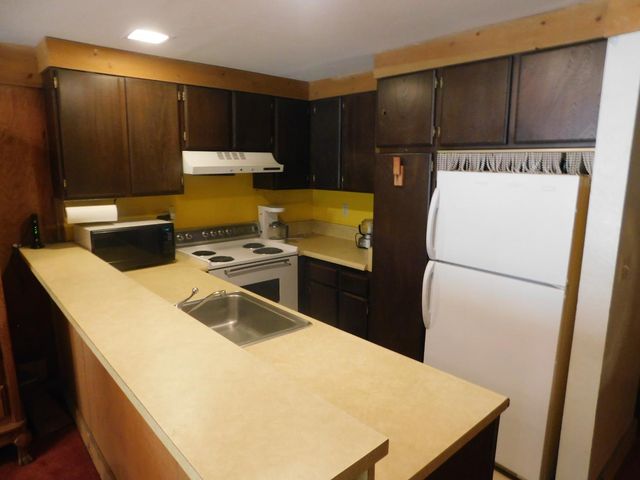 200 Creekside Drive, Bear Valley, CA 95223