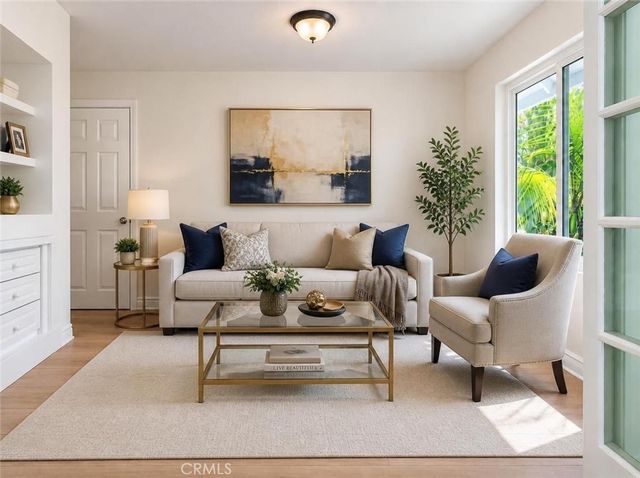 9881 Foxrun Drive, North Tustin, CA 92705