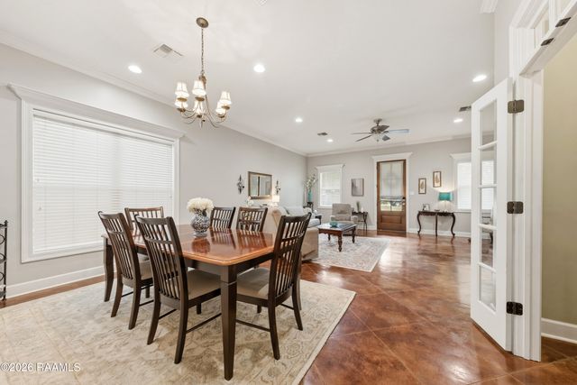 1086 Old Henderson Drive, Breaux Bridge, LA 70517