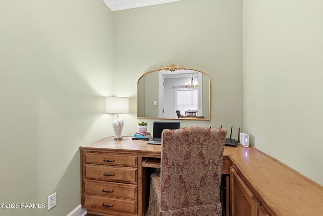 1086 Old Henderson Drive, Breaux Bridge, LA 70517