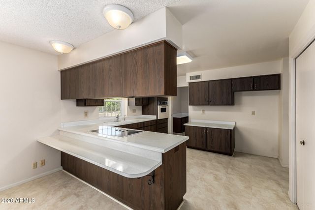 5037 E ESCONDIDO Avenue, Mesa, AZ 85206