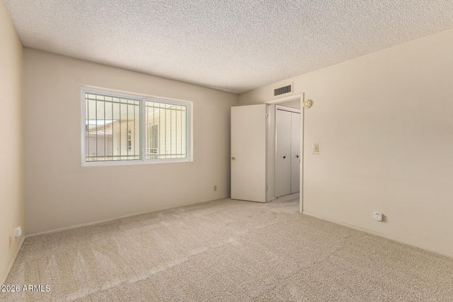 5037 E ESCONDIDO Avenue, Mesa, AZ 85206