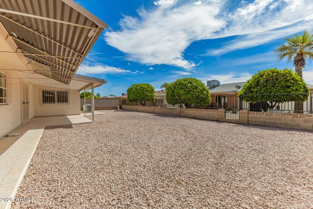 5037 E ESCONDIDO Avenue, Mesa, AZ 85206