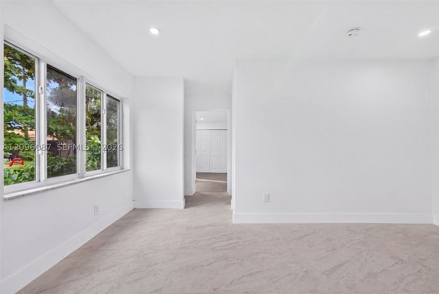 6136 Grant St, Hollywood, FL 33024