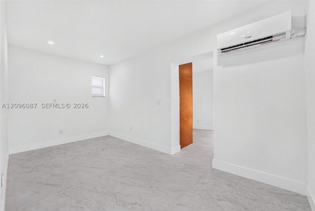 6136 Grant St, Hollywood, FL 33024