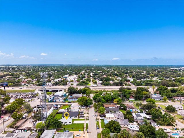 6136 Grant St, Hollywood, FL 33024
