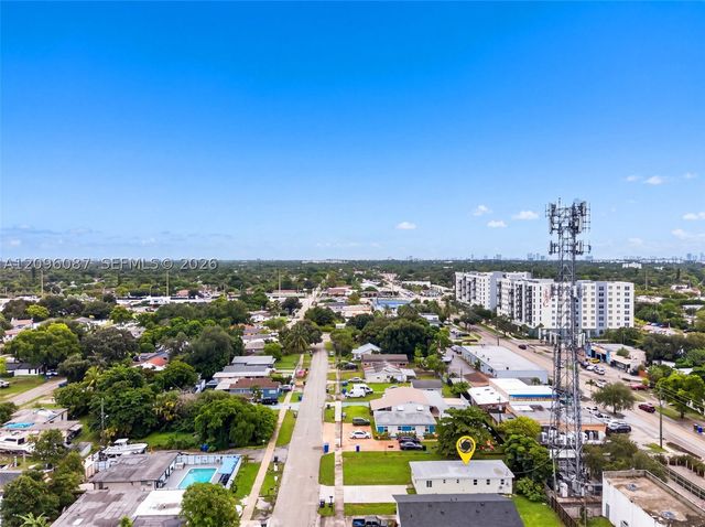 6136 Grant St, Hollywood, FL 33024